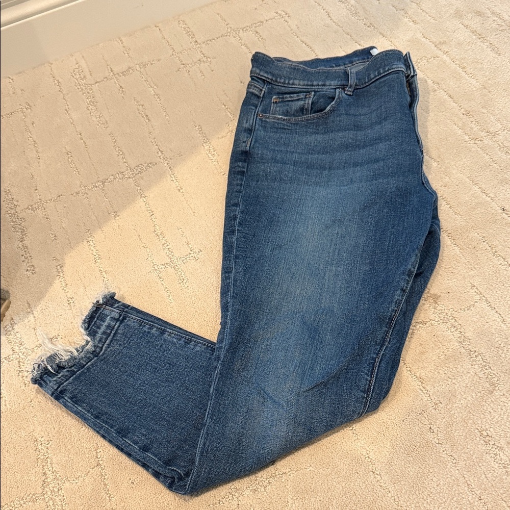 LOFT Ankle-Length Blue Jeans - 12P